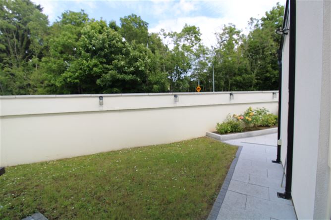 9 The Lawn, Hansfield Wood, Clonsilla,   Dublin 15