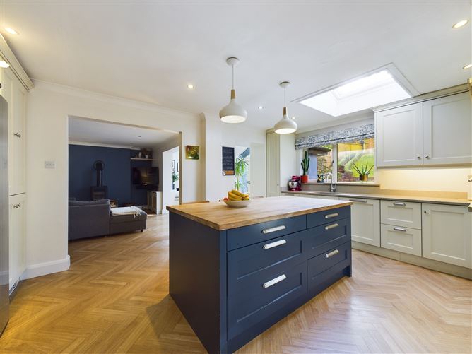 10 The Paddocks, Maryborough Hill, Douglas, Cork