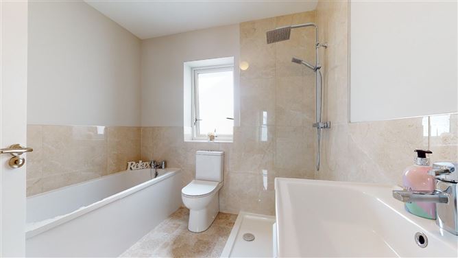 138 Carrabeag, Newport Road, Castlebar, Co. Mayo