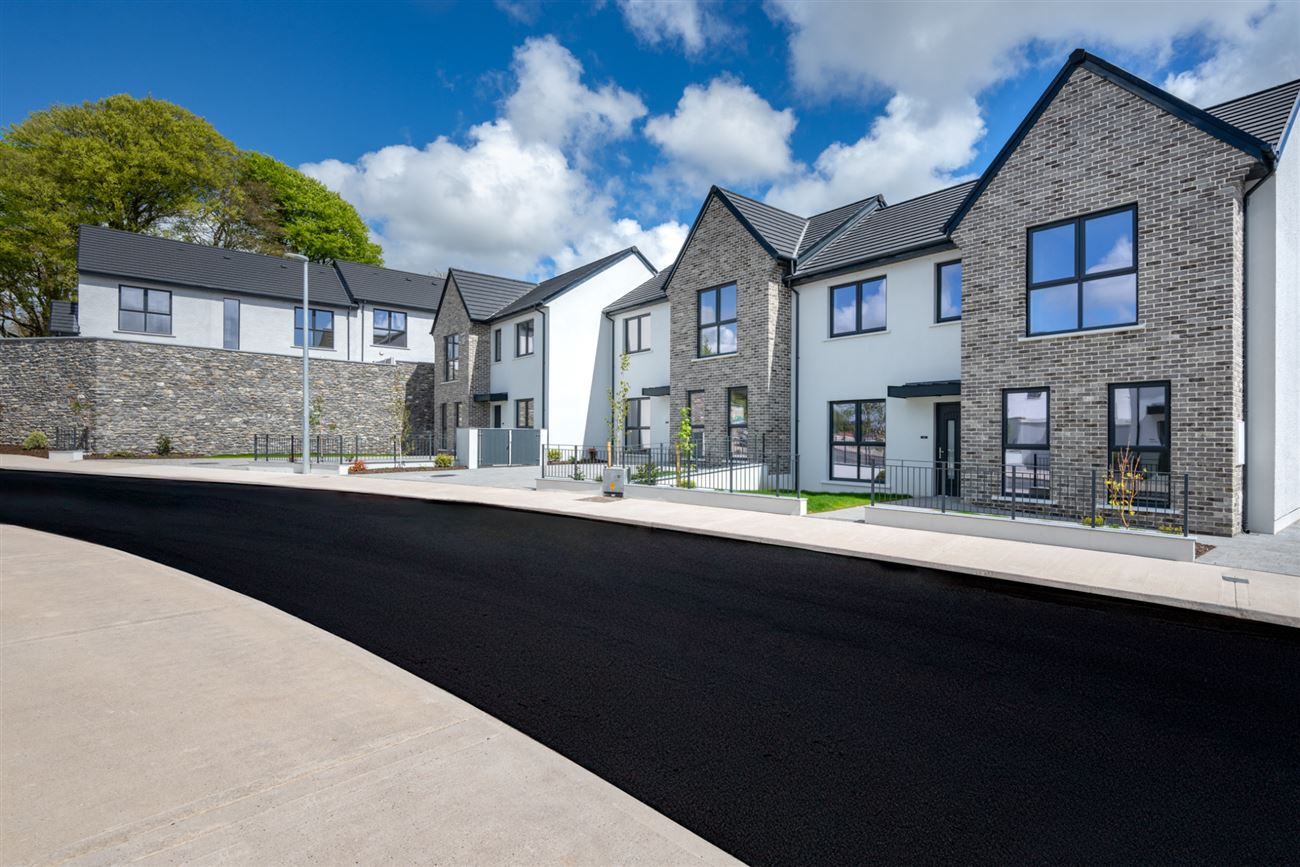 Lakeview, Castleredmond, Midleton, Co. Cork