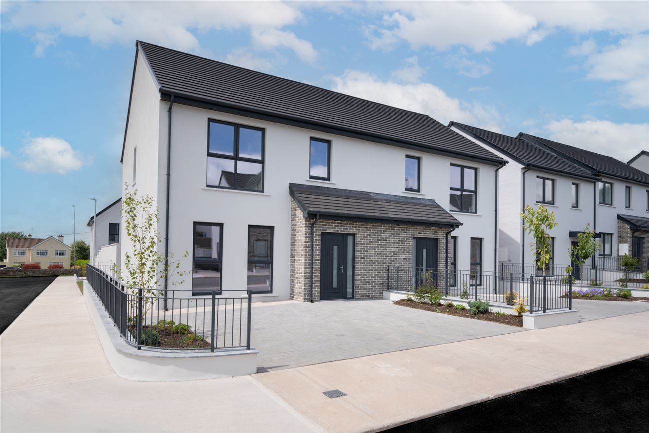 Lakeview, Castleredmond, Midleton, Co. Cork