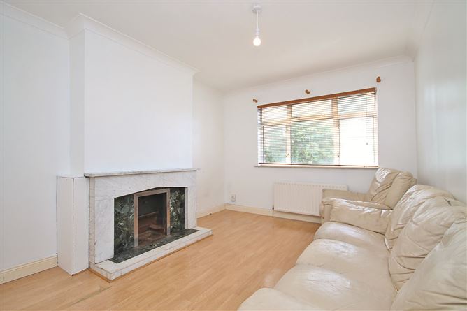 33 St. James's Road, Walkinstown, Dublin 12