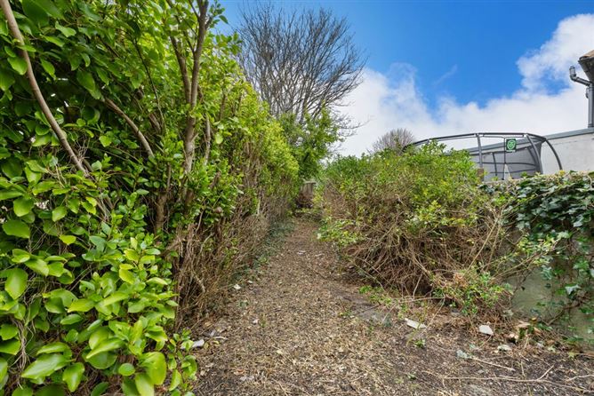 39 Brian Road, Marino,   Dublin 3