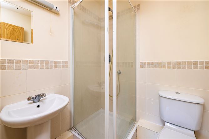 Apt 3 Saint Canice's Square, Church Street, Finglas, Dublin 11