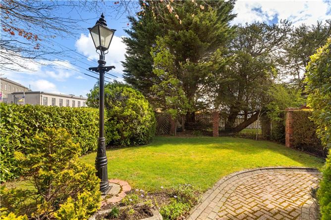 C2, Dawson Lodge, Cross Ave, Blackrock, Co. Dublin