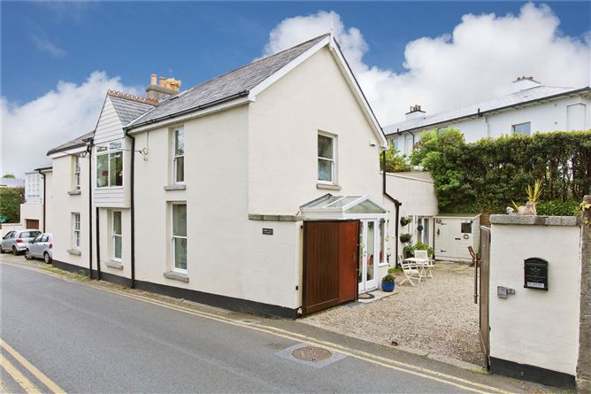 Marine Villa, 100 Coliemore Road, Dalkey, Co. Dublin