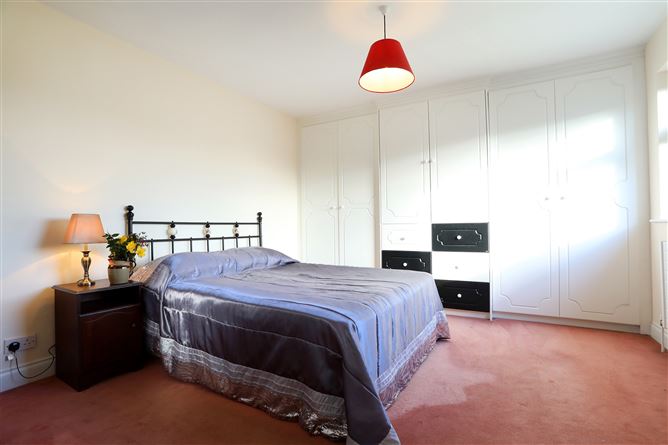 10 Castle Court, Ballina, Mayo
