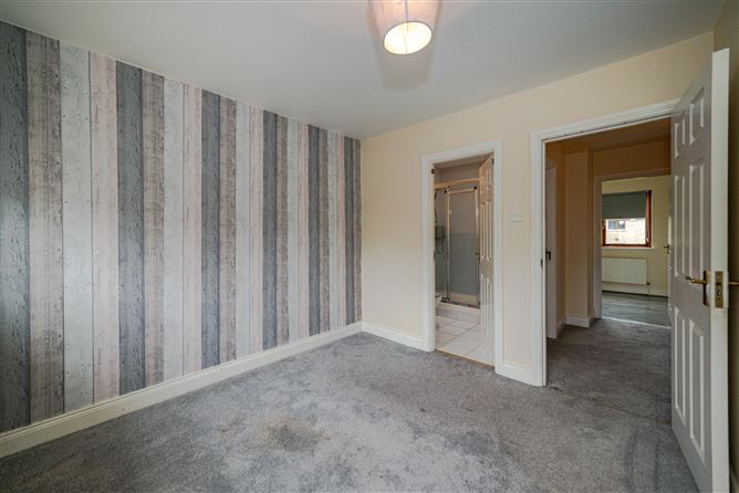33 Ridgewood Square, Swords, Dublin