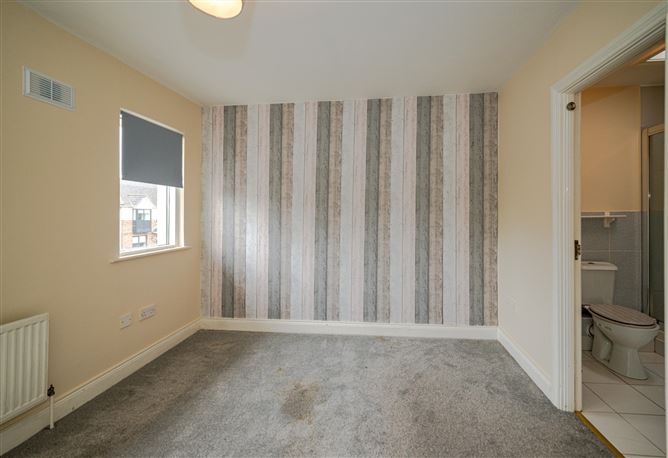 33 Ridgewood Square, Swords, Dublin