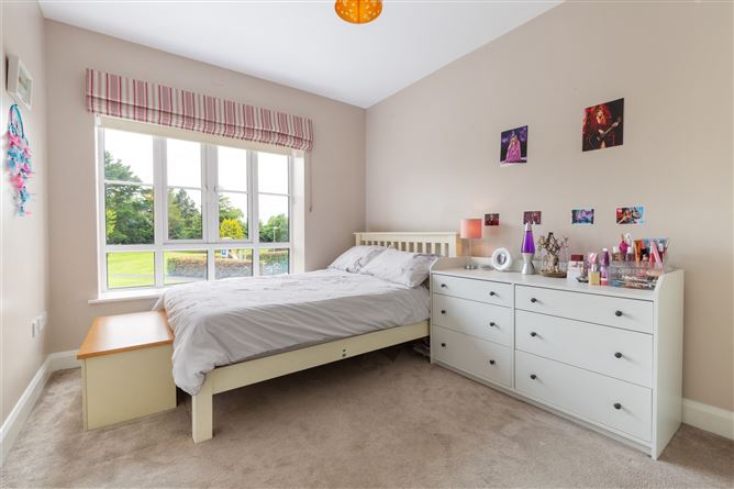 30 Bracken Park Drive, Castleknock, Dublin 15
