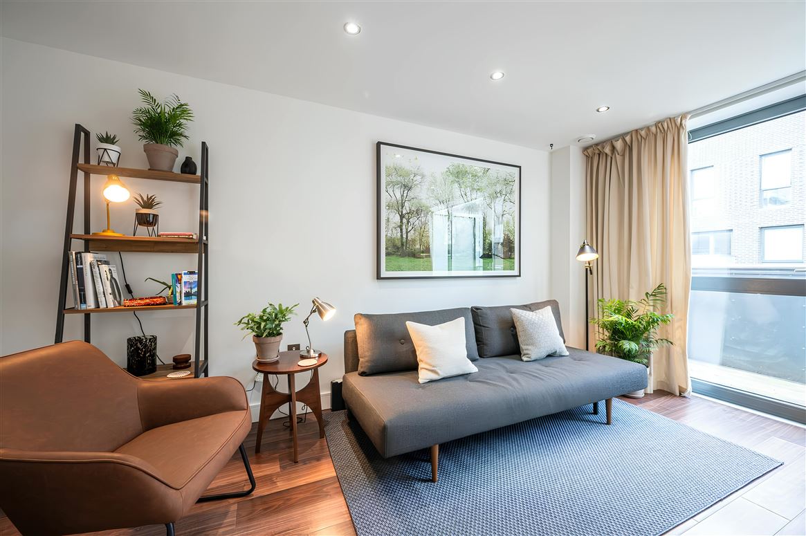 Light & Pearl,London,Greater London,United Kingdom