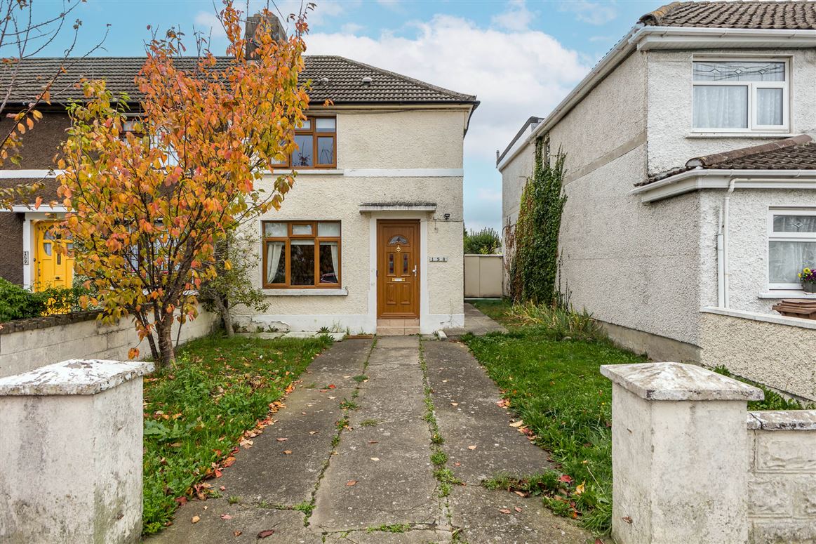 158 Larkhill Road , Whitehall, Dublin 9