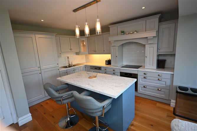 19 Woodvale, Herons Wood, Carrigaline, Cork