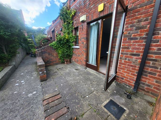 22 Merrion Grove, Blackrock, County Dublin
