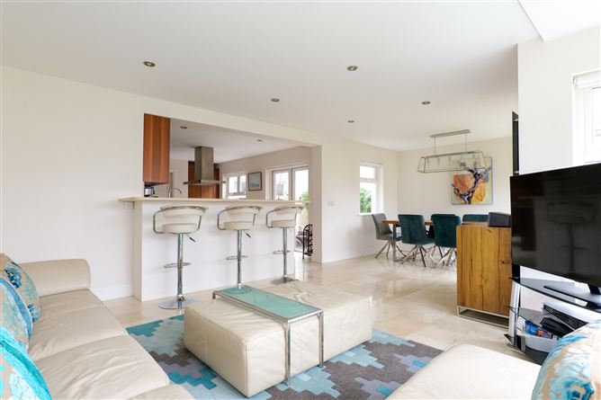 11 Heather Hill, Barna, Galway