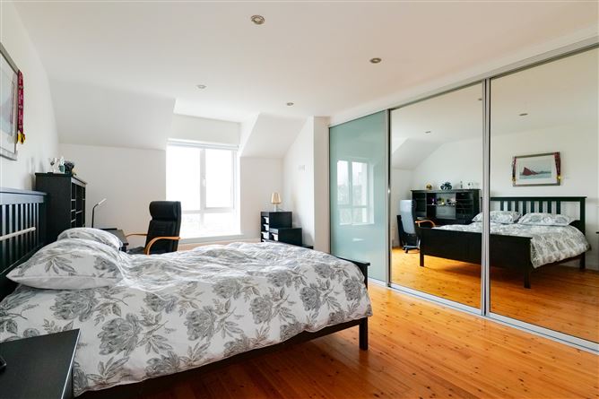 11 Heather Hill, Barna, Galway