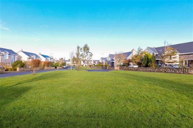 11 Heather Hill, Barna, Galway