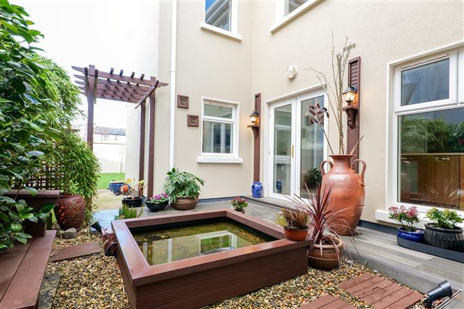 11 Heather Hill, Barna, Galway