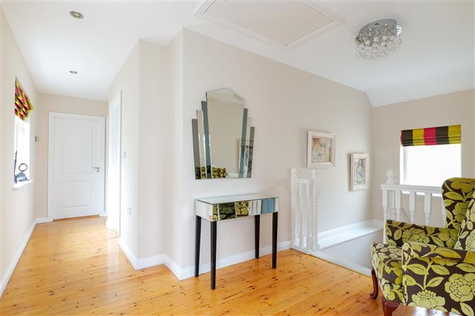 11 Heather Hill, Barna, Galway