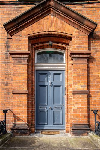 Hall and 1st floor, 56 Lansdowne Road, Ballsbridge, Dublin 4