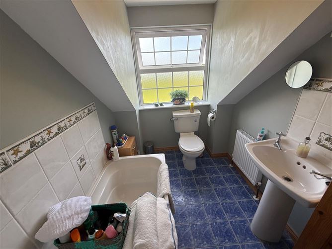 Photo 20 of 31 — Pear Tree Lodge, Barleymount West, Killarney, Co. Kerry