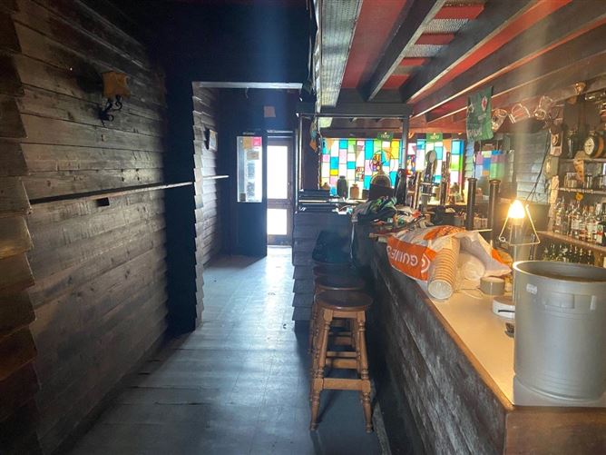 The Tholsel Bar, 8 High Street, Kilkenny
