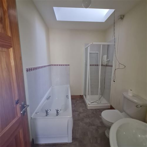24 Highfield, Charlestown Rd., Tubbercurry, Sligo
