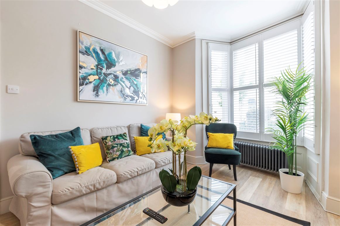 Royal Place, Vacation Rental in Gloucestershire, England, Cheltenham, Gloucestershire