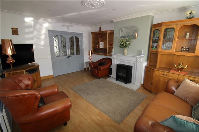 6 Oaktree Grove, Castleknock,   Dublin 15