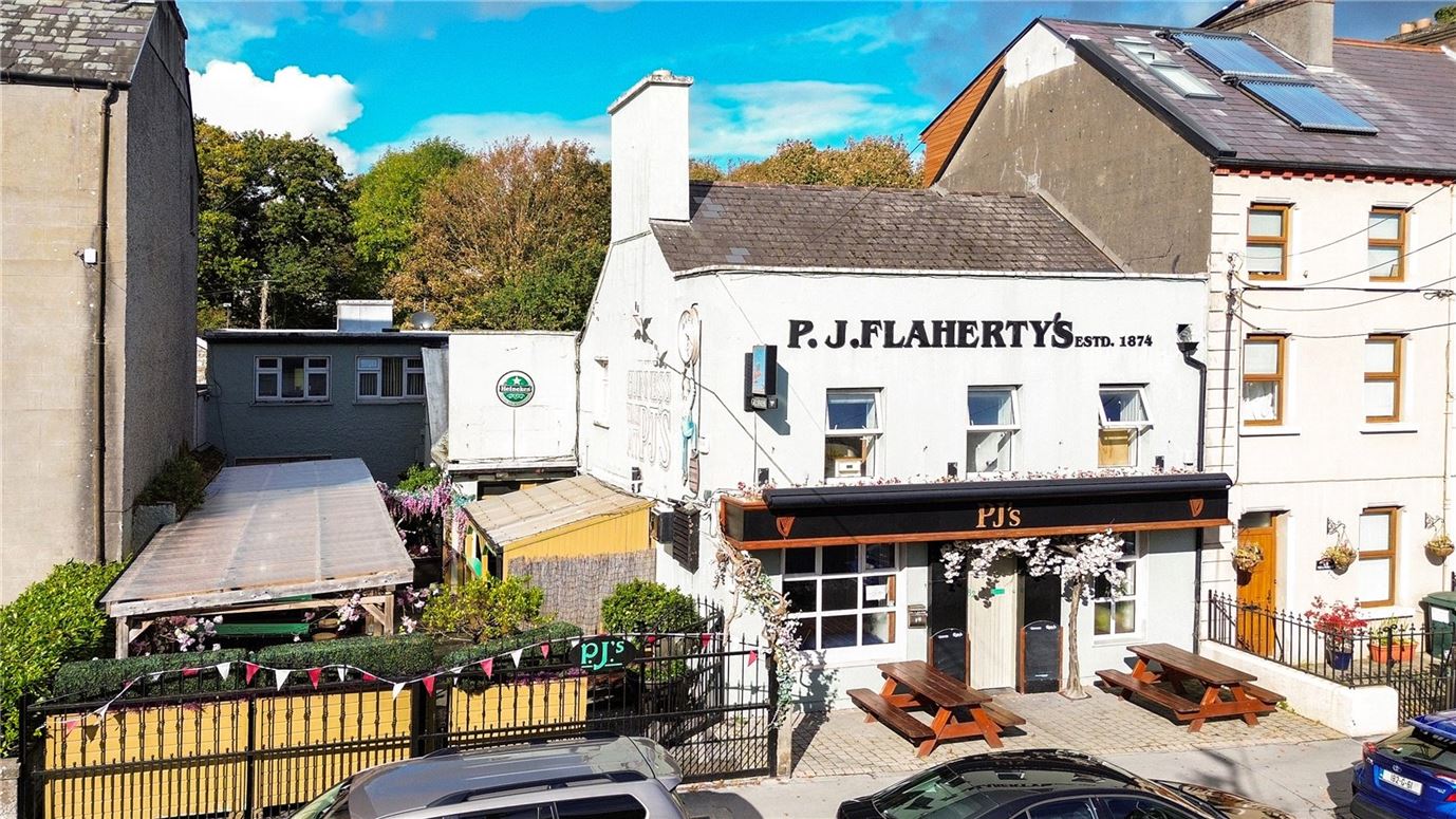P. J. Flaherty's, 82 Salthill Road Lower, Galway City