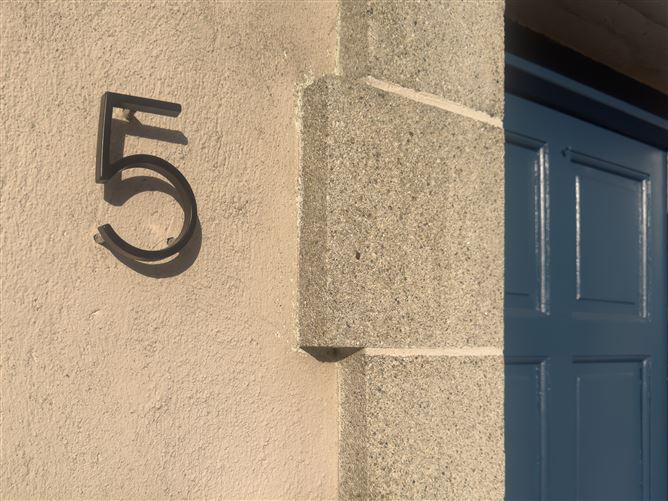 No. 5 Merchants Place, Stephen Street, Dunlavin, Wicklow