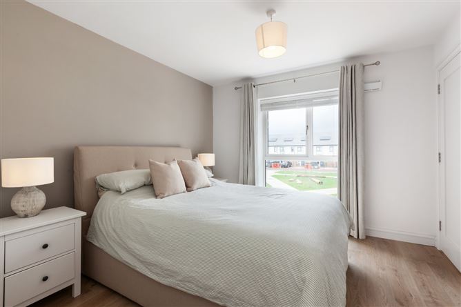 70 The Gardens, Kilmartin Grove, Hollystown, Dublin 15