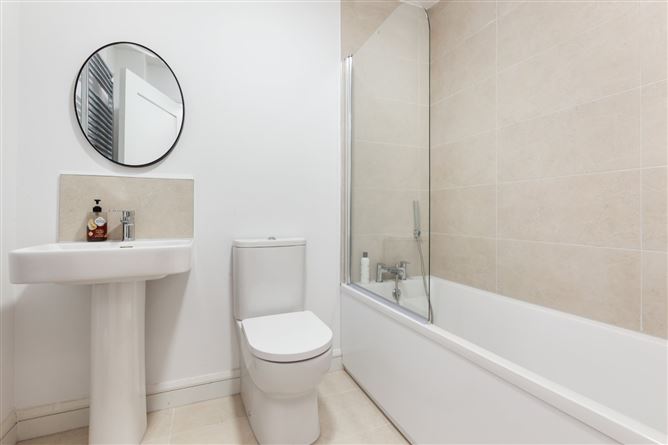 70 The Gardens, Kilmartin Grove, Hollystown, Dublin 15