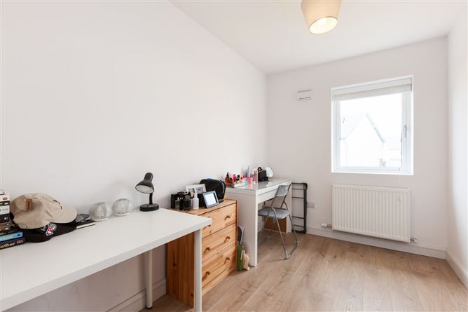 70 The Gardens, Kilmartin Grove, Hollystown, Dublin 15