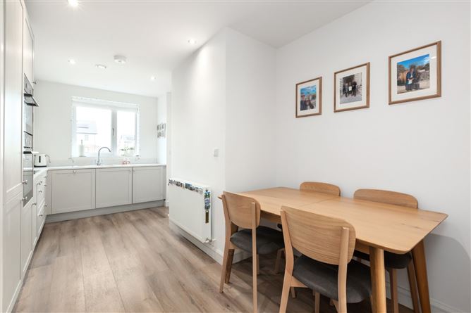 70 The Gardens, Kilmartin Grove, Hollystown, Dublin 15