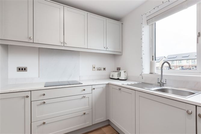 70 The Gardens, Kilmartin Grove, Hollystown, Dublin 15