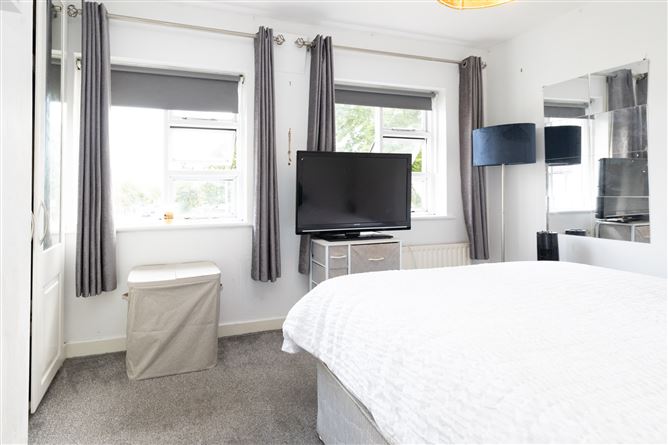 Photo 12 of 21 — 107 Saint John's Crescent, Clondalkin, Dublin 22