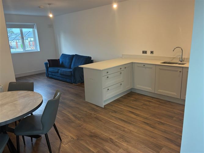12 The Cresent, Baker Hall, Navan, Co. Meath