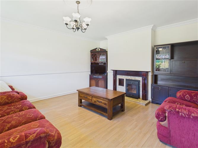 16 Hawthorn Crescent, Ballinasloe, Co. Galway