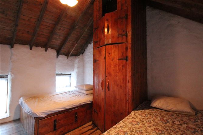 Tir na n'Og, Dromnea, Kilcrohane, West Cork