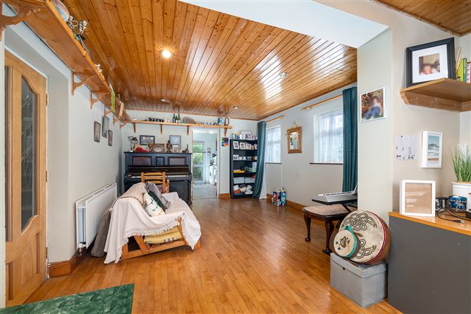 2 Idrone Close, Knocklyon, Dublin 16