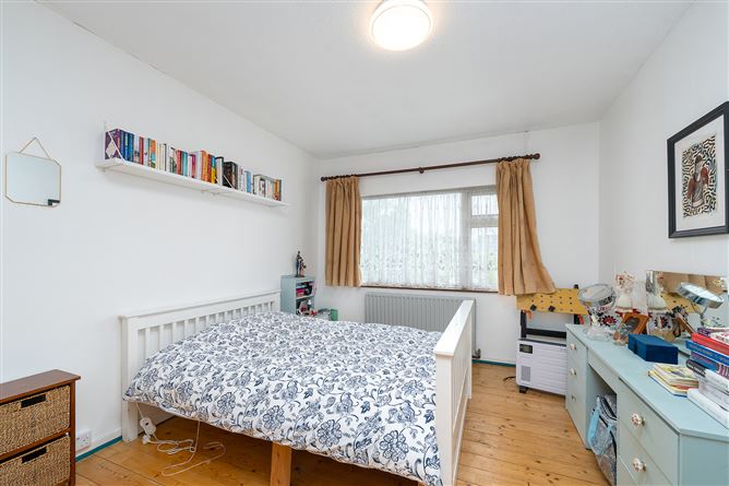 2 Idrone Close, Knocklyon, Dublin 16