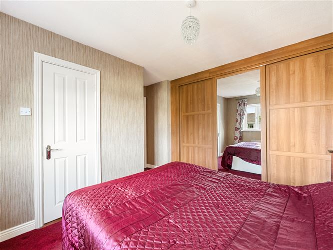 8 Dun Na Riogh Walk, Naas, Kildare