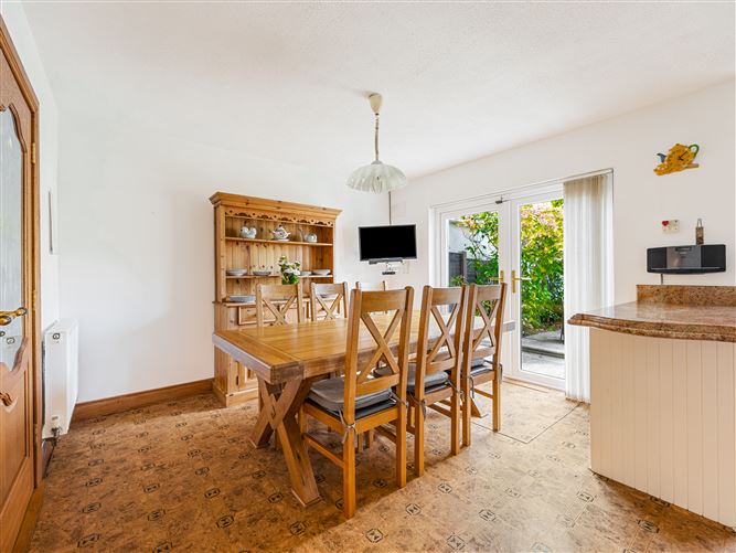 8 Dun Na Riogh Walk, Naas, Kildare