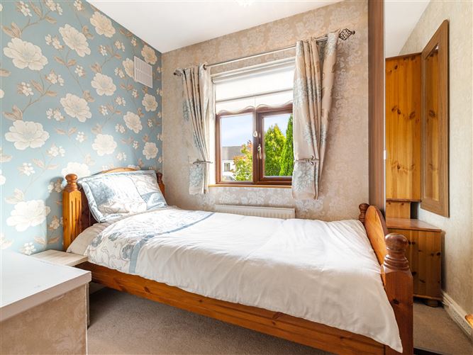 8 Dun Na Riogh Walk, Naas, Kildare