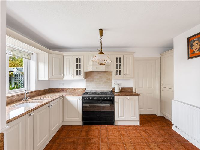 8 Dun Na Riogh Walk, Naas, Kildare