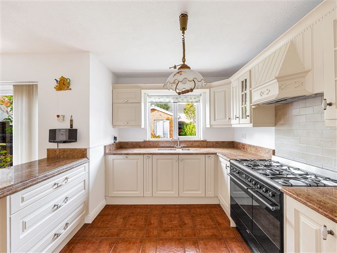 8 Dun Na Riogh Walk, Naas, Kildare