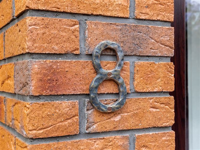 8 Dun Na Riogh Walk, Naas, Kildare