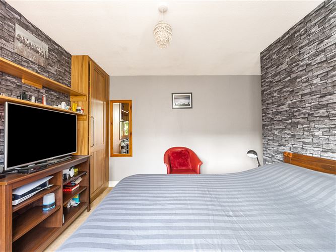 8 Dun Na Riogh Walk, Naas, Kildare