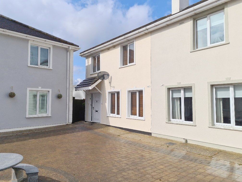 5 Ford Court, Kilmuckridge, Co. Wexford